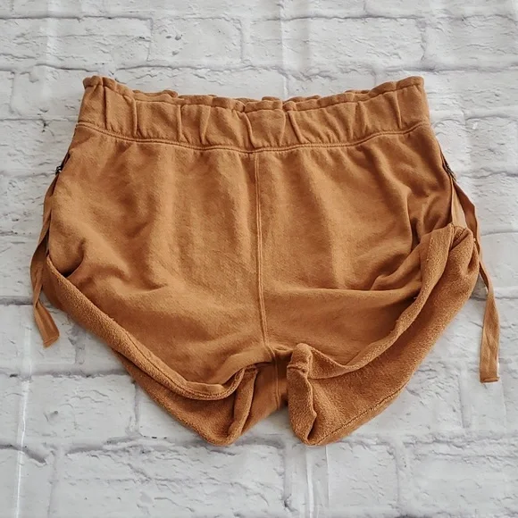 18. Free People Movement Siren Shorts Earth - Picture 1 of 17